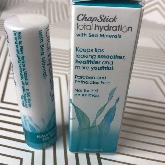 3 ChapStick Total Hydration Nourishing Lip Balm with Sea Minerals, 0.12oz New! - Picture 10 of 14